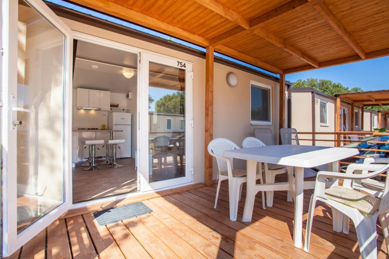 נזרין Mobile Homes Delta Marine At Campsite Lopari מראה חיצוני תמונה