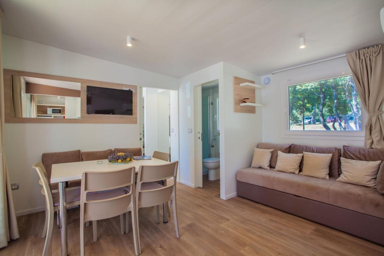נזרין Mobile Homes Delta Marine At Campsite Lopari מראה חיצוני תמונה