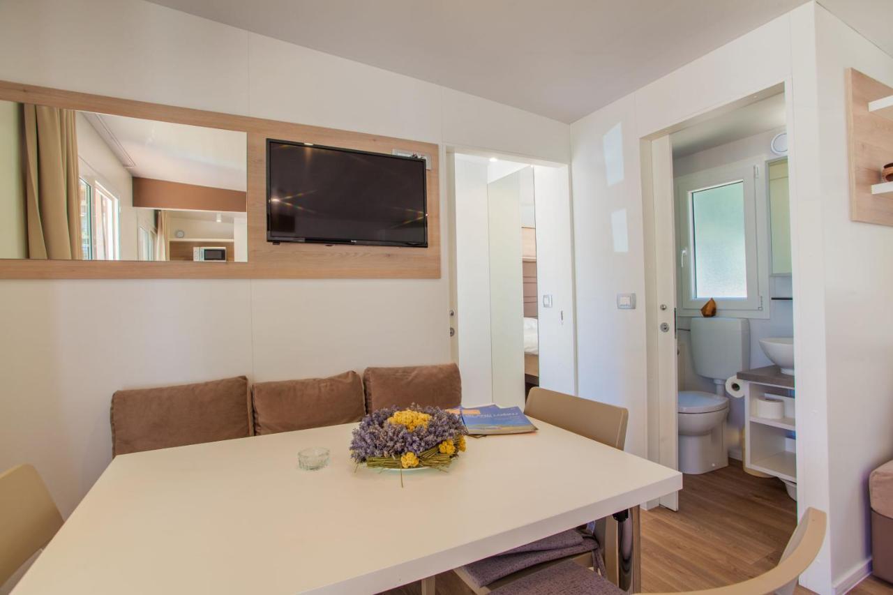 נזרין Mobile Homes Delta Marine At Campsite Lopari מראה חיצוני תמונה