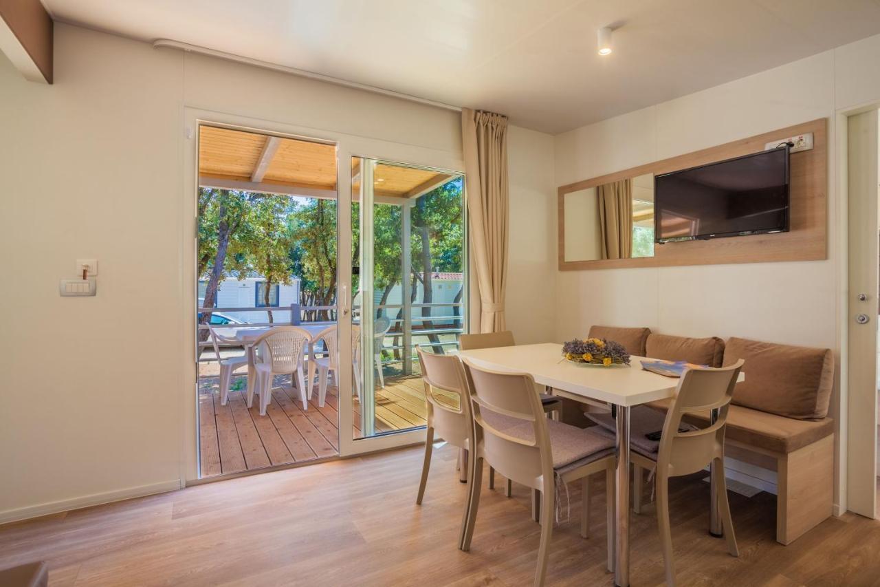 נזרין Mobile Homes Delta Marine At Campsite Lopari מראה חיצוני תמונה