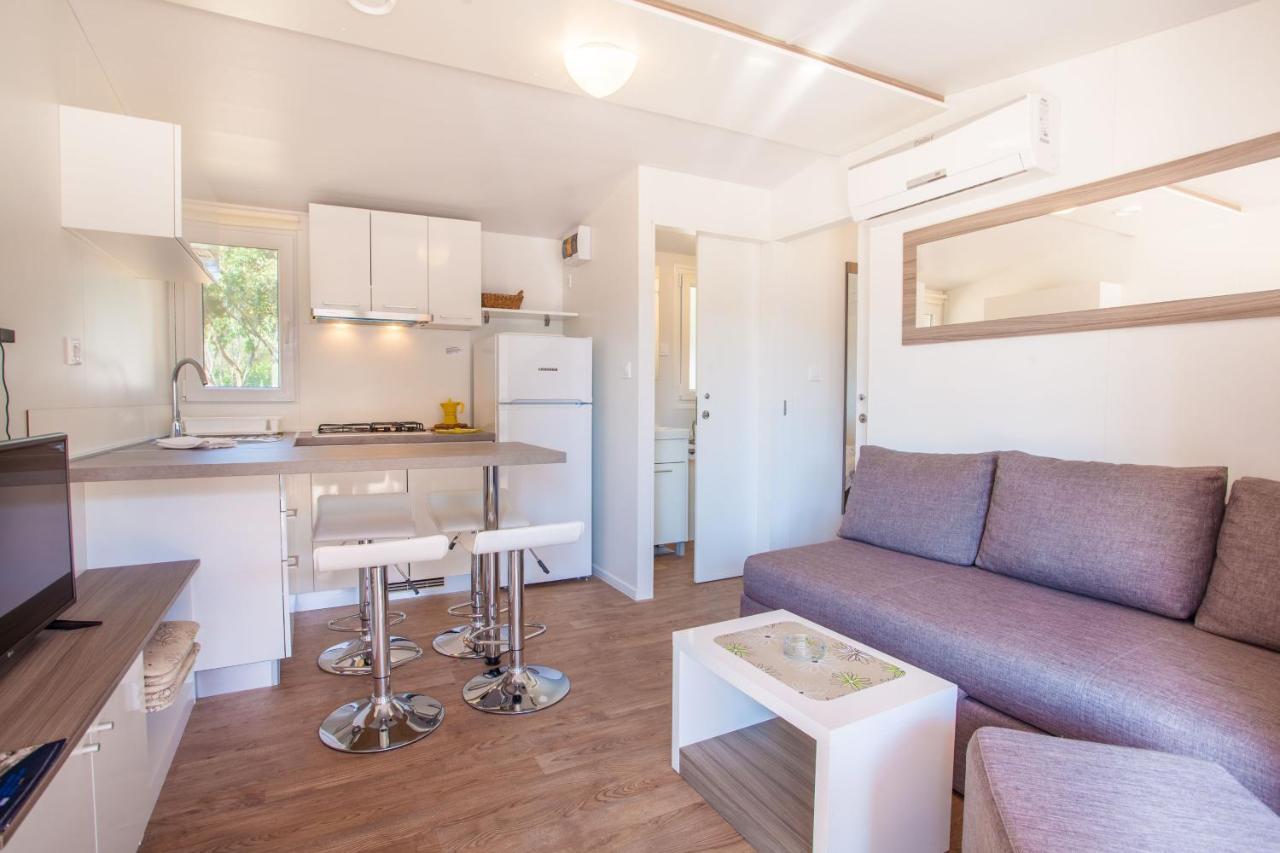 נזרין Mobile Homes Delta Marine At Campsite Lopari מראה חיצוני תמונה